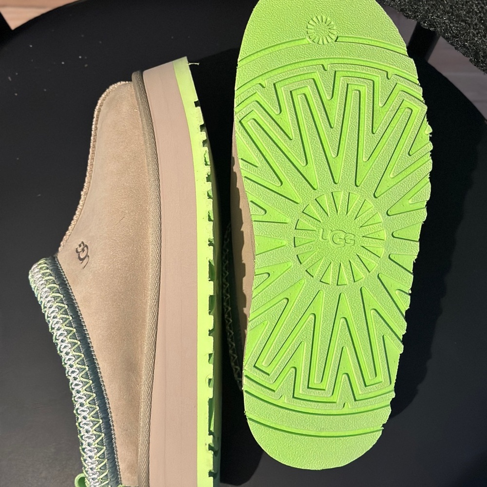 NIB - UGG Tazz Slipper Mustard Seed Neon Green Size 7 - Picture 9 of 13